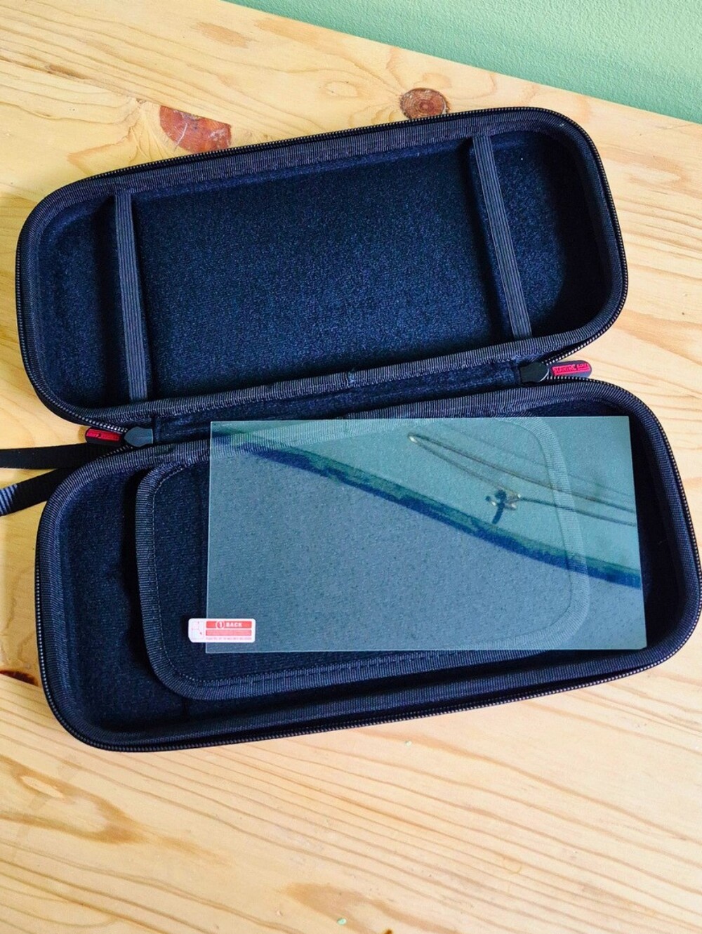 Deluxe Hard-Shell Carrying Case for Nintendo Switch 2 - Picture 6 of 7